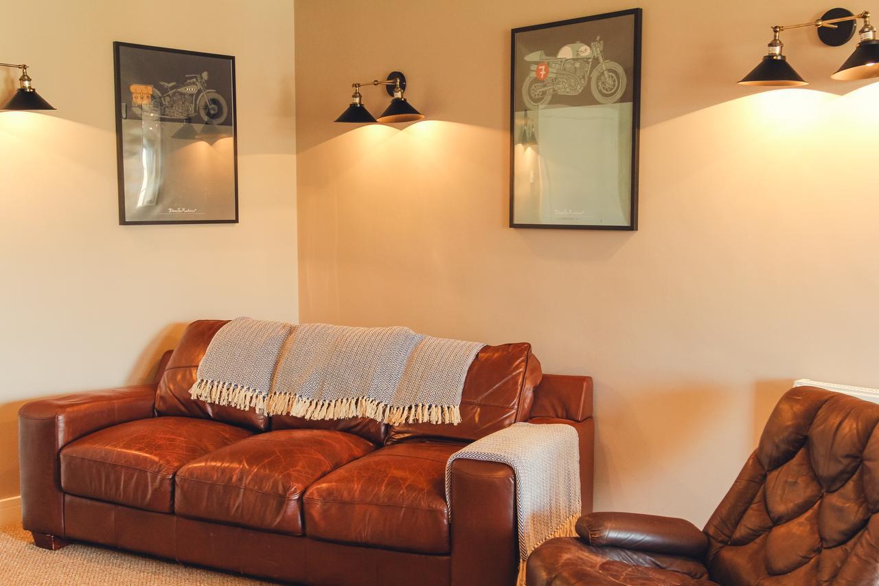 Union Road Moto Velo Accommodation Crediton Exterior photo